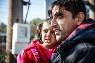 Later we chance upon her family in the registration camp Moria. Her father Abdul Azad was a reporter in Kandahar before the Talinans arrived. He wanted a better future for his family and decided to flee.